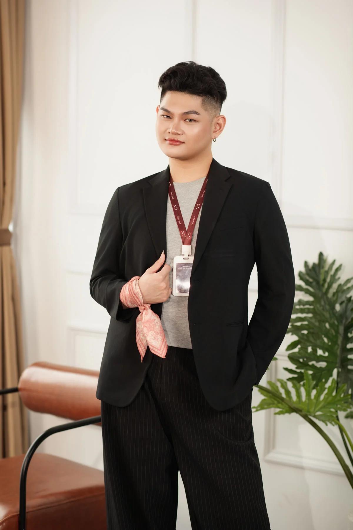 Ảnh profile studio: phong cách chỉn chu, phù hợp hồ sơ chuyên môn.