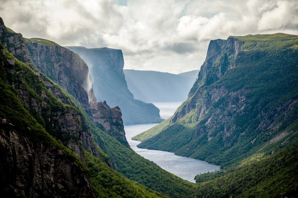 Western Brook Pond and mountain scenery in Gros Morne National Park