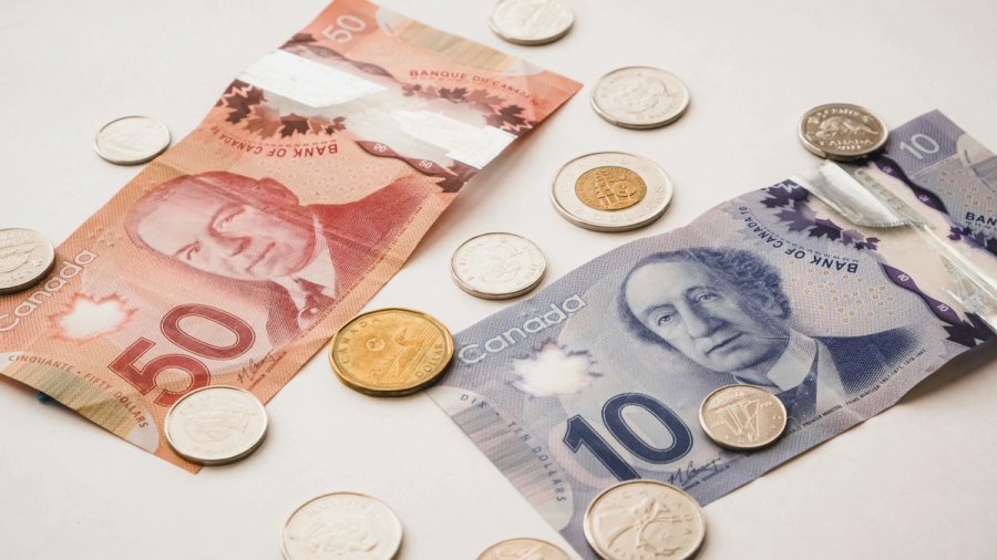 Biweekly Pay in Canada: Why Some Years Have 26 Paycheques and Others Have 27