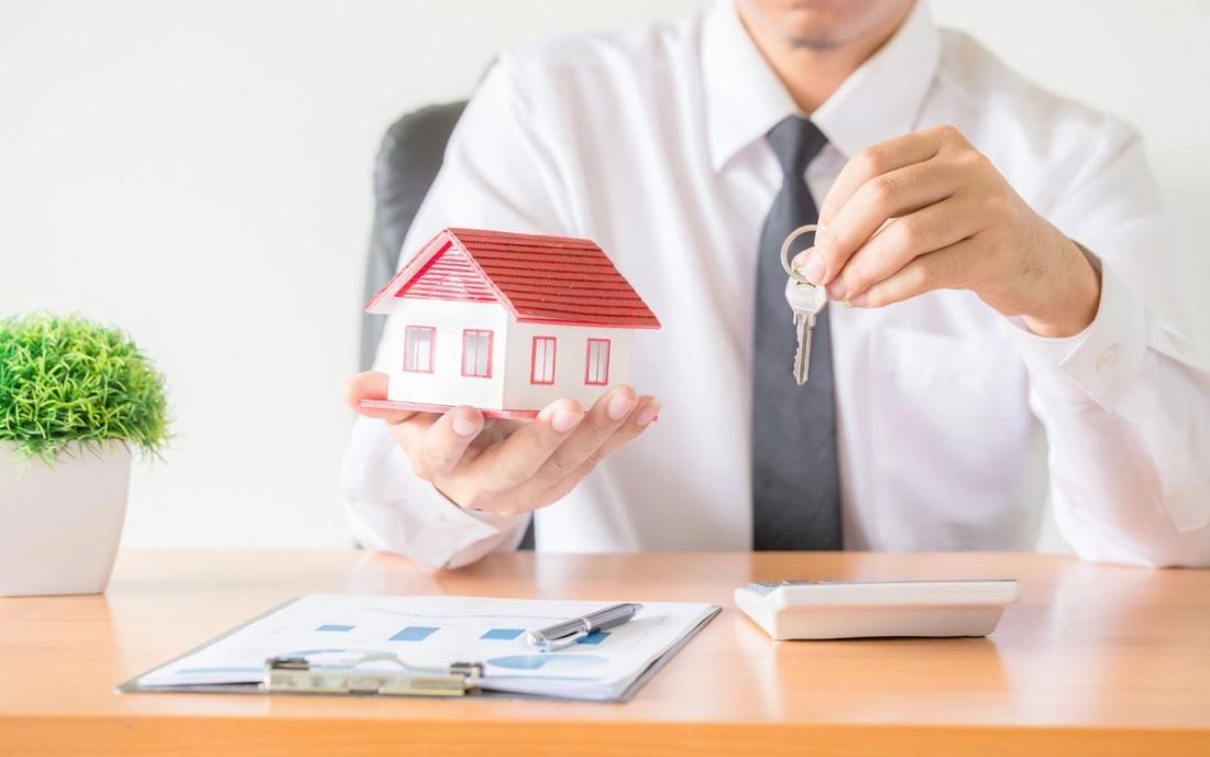What-is-a-Real-Estate-Broker-App