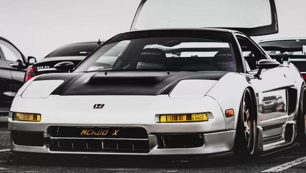The first generation NSX is the GOAT.