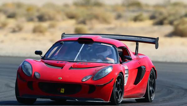 Tracking the Lotus Elise: A Driver’s Guide