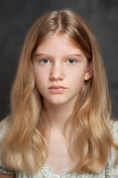 Foto: Olivia Booth-Ford sebagai Sara Grey