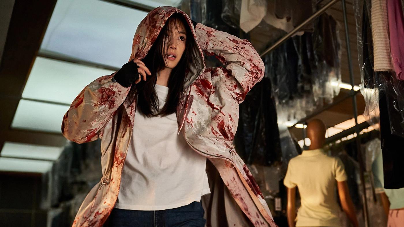 Still resmi Colony menampilkan Jun Ji-hyun sebagai Kwon Se-jeong