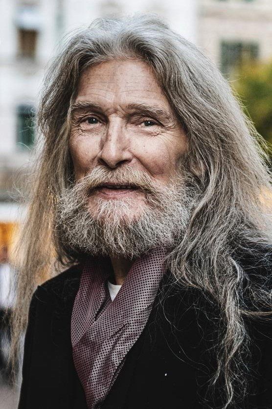Foto profil Björn Andrésen, pemeran Dan dalam Midsommar