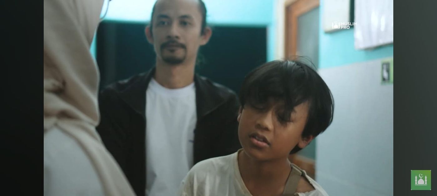 Cuplikan Rice of Mercy menampilkan adegan dialog antar tokoh