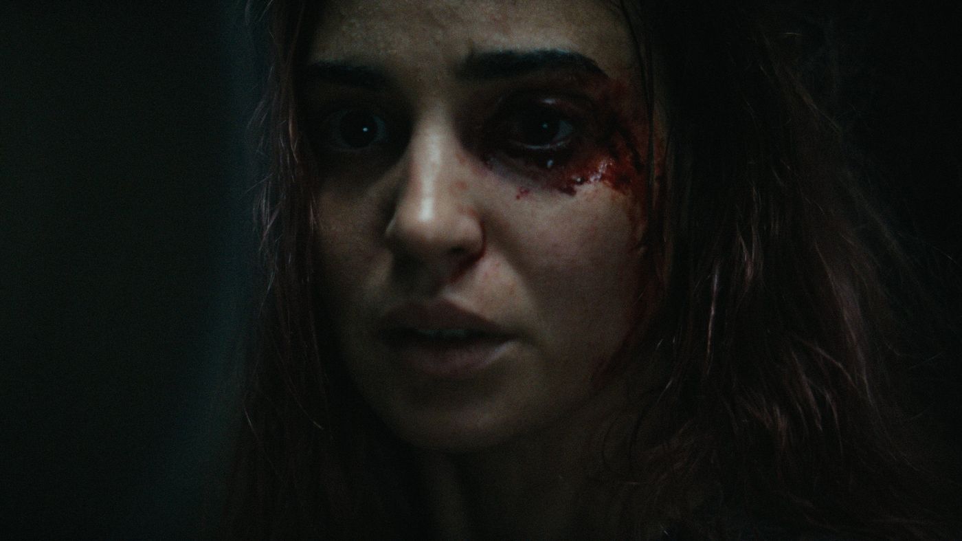 Cuplikan trailer Evil Dead Burn terkait adegan pertengahan kredit dengan karakter Polly