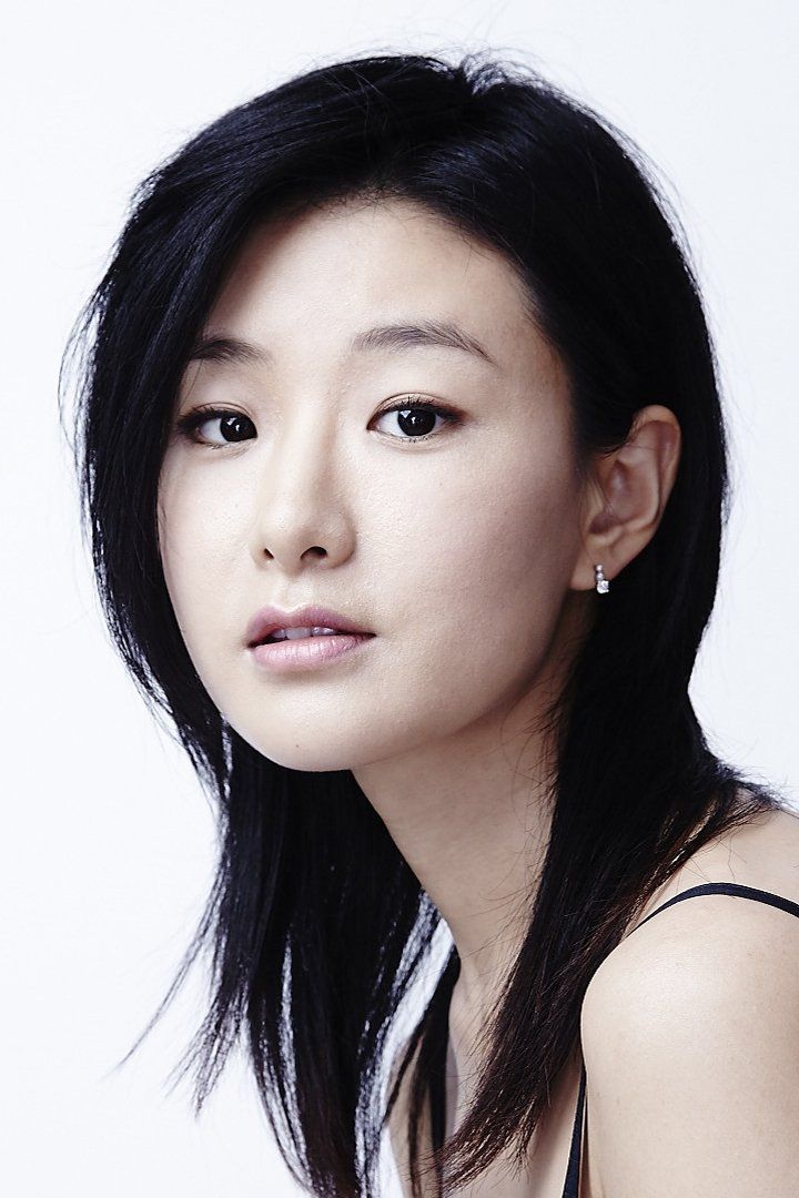 Foto profil Hyunri, pemeran Q dalam A Shop for Killers Season 2