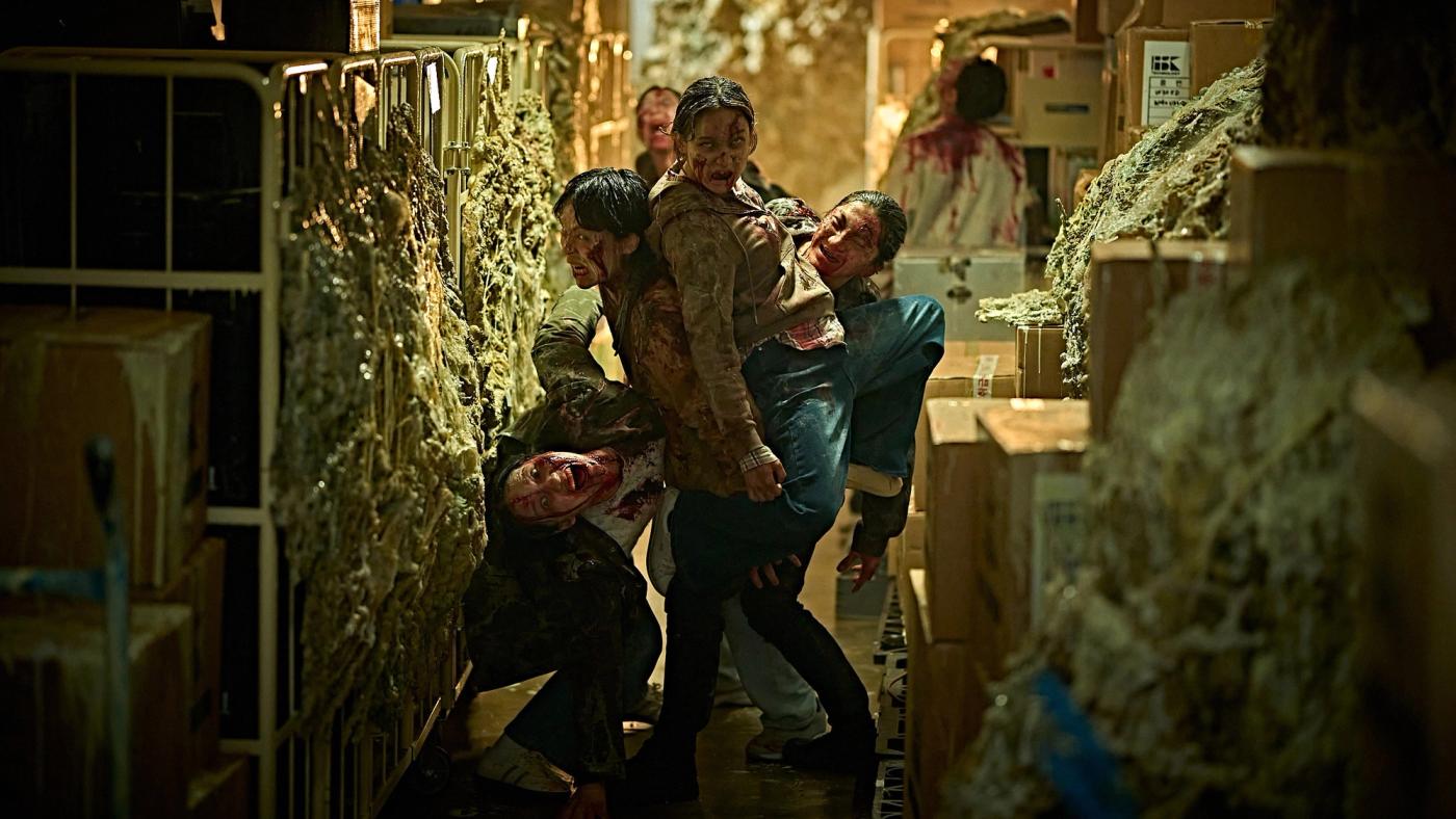 Cuplikan trailer Colony memperlihatkan gedung yang dikunci dari luar saat wabah menyebar