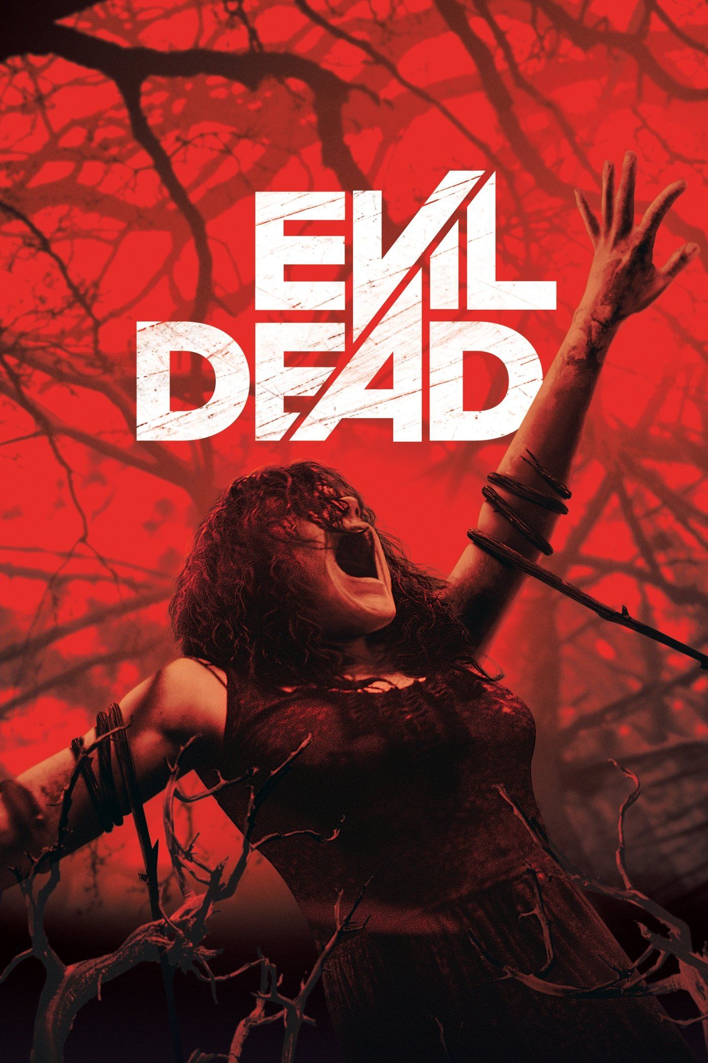 Poster resmi Evil Dead (2013) - lengan berlumur darah terangkat ke atas dengan latar hutan merah menyala dan tulisan judul film bergaya sobekan.
