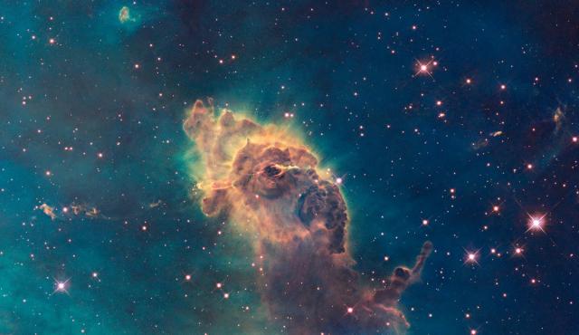 Nebula Carina difoto oleh Teleskop Luar Angkasa Hubble