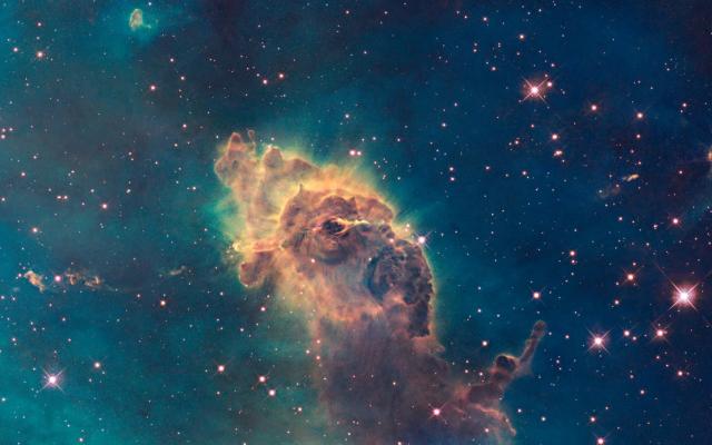 Nebula Carina difoto oleh Teleskop Luar Angkasa Hubble