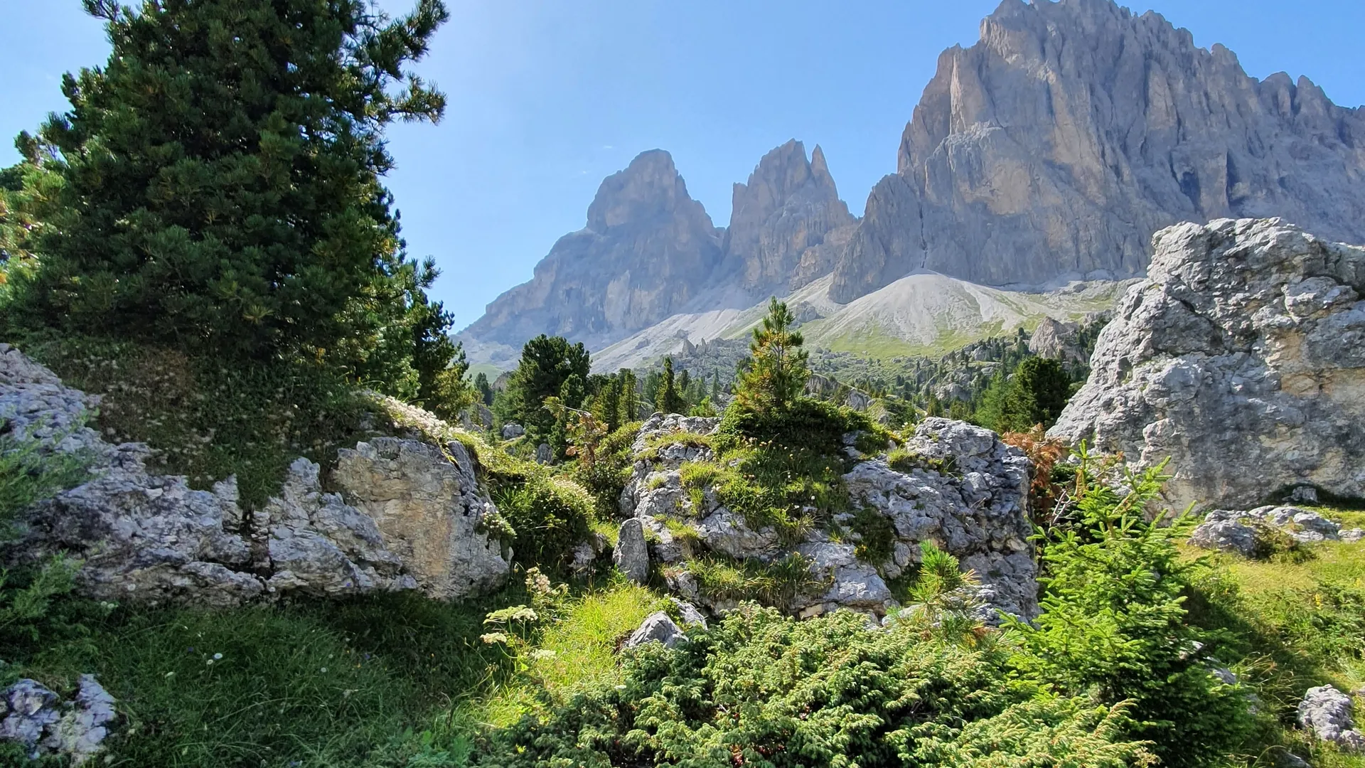 Beyond Seceda: Finding the Best Sunset Spot in S. Cristina