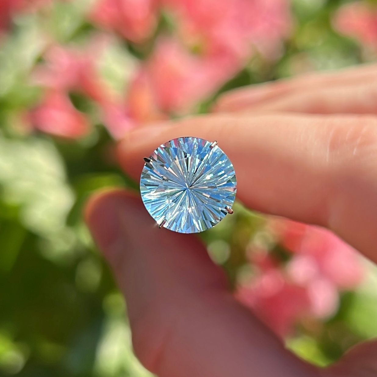 Saturated Blue Topaz, 6.65 ct, round starburst cut — ORLIVET ORL-GEM-035