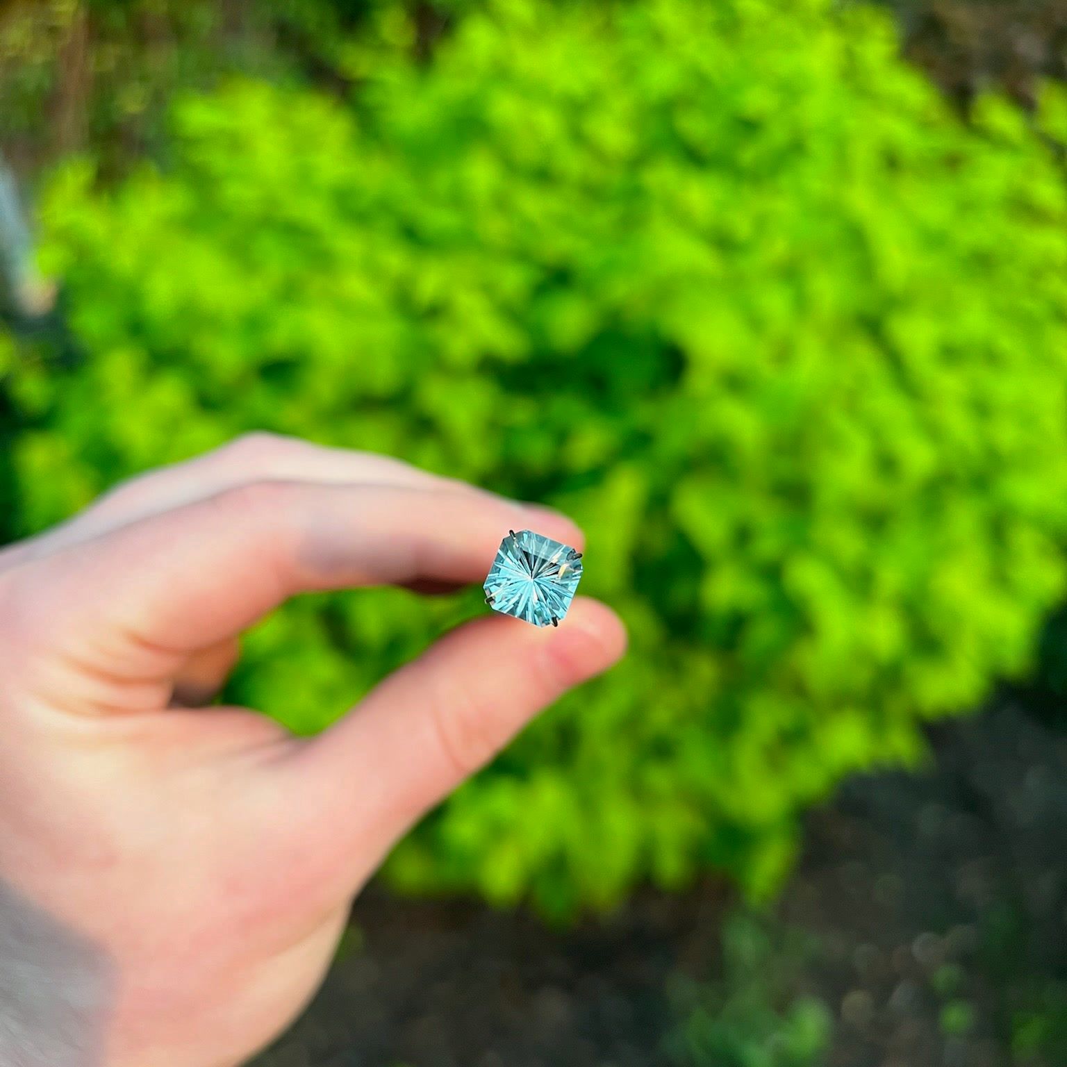 Vivid Blue Topaz — 3.00 ct — Cut-Corner Square Starburst Cut — view 8 — ORLIVET ORL-GEM-022