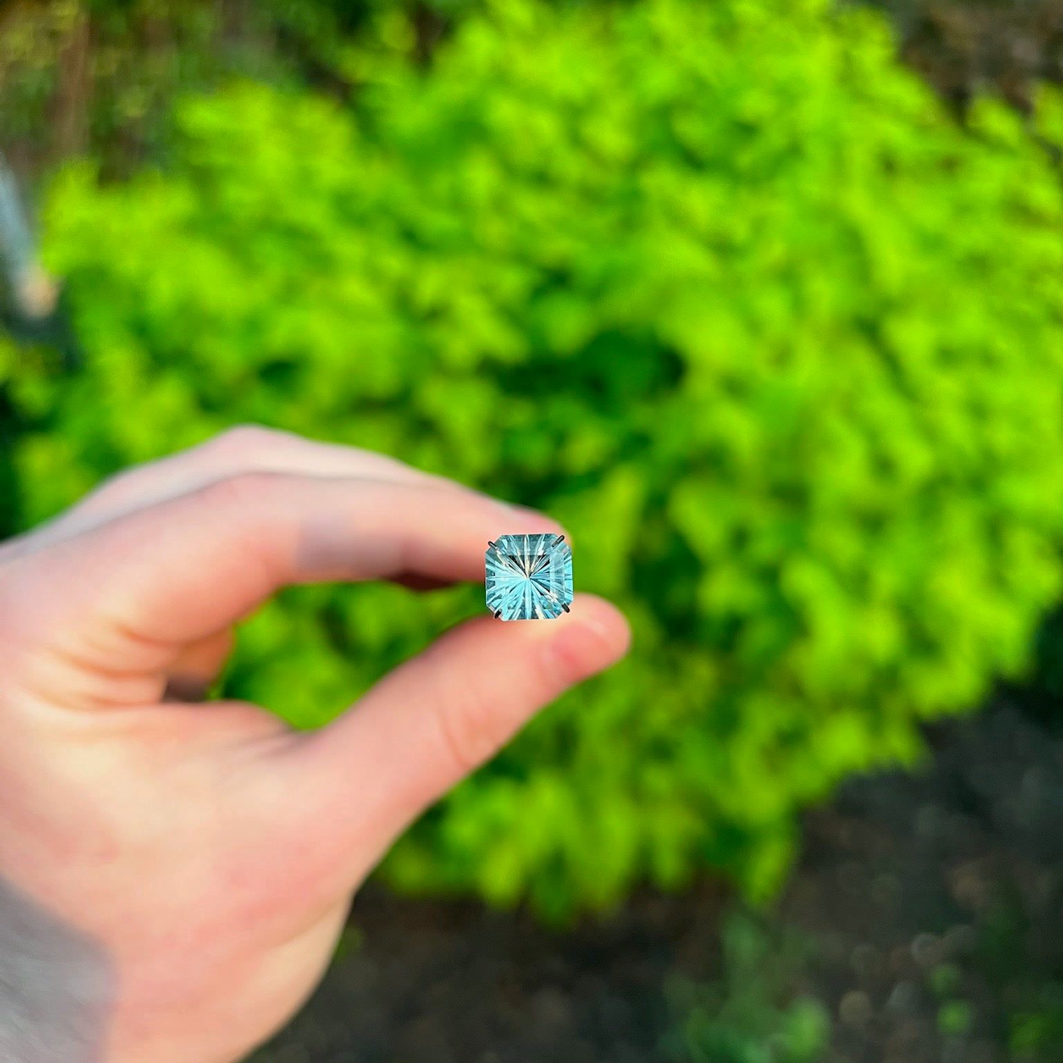 Vivid Blue Topaz — 3.00 ct — Cut-Corner Square Starburst Cut — view 5 — ORLIVET ORL-GEM-022