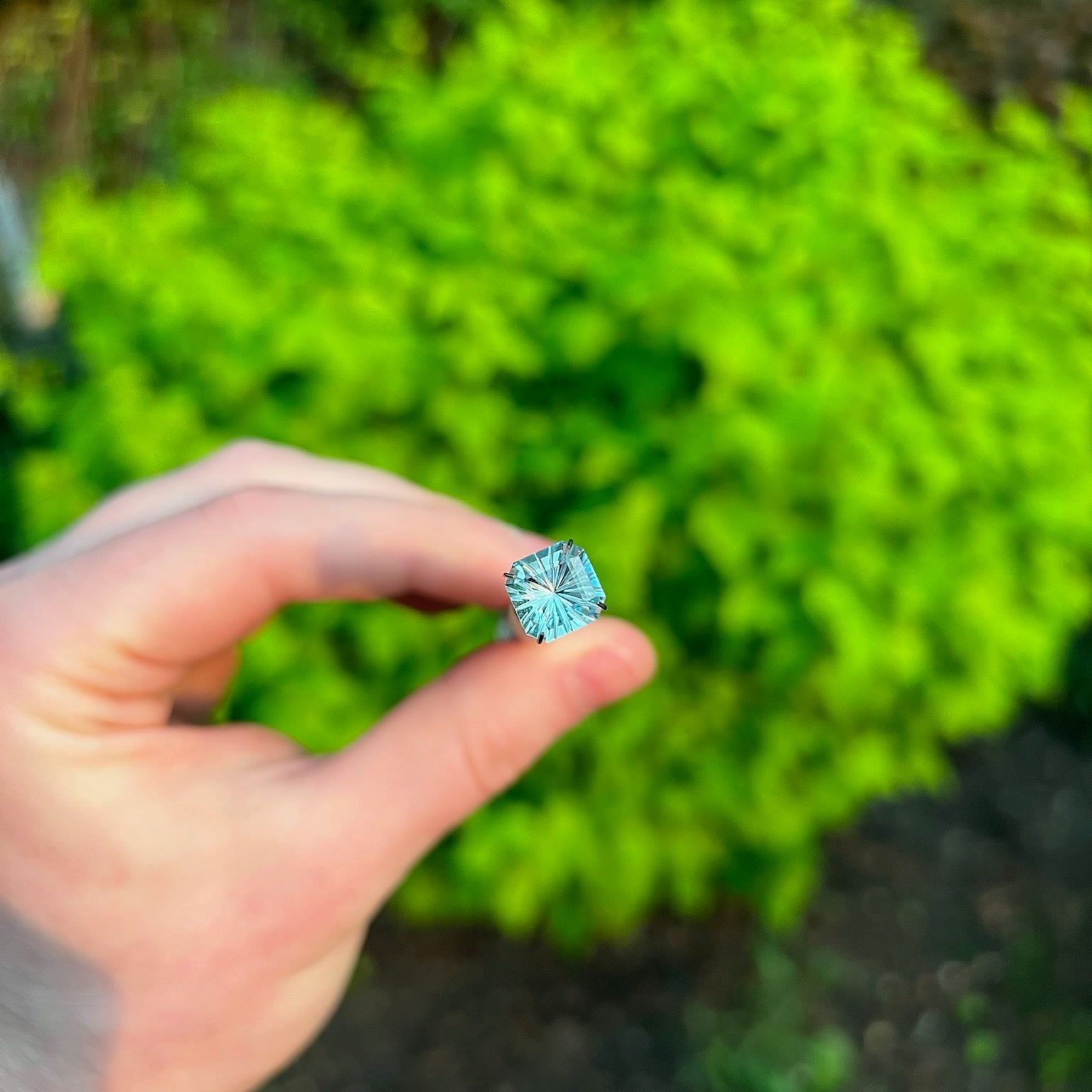 Vivid Blue Topaz — 3.00 ct — Cut-Corner Square Starburst Cut — view 4 — ORLIVET ORL-GEM-022