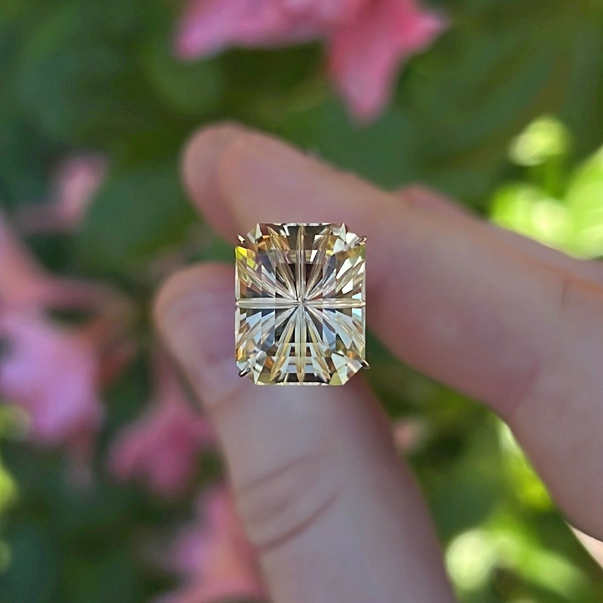 Golden Yellow Citrine, 7.95 ct — additional view 8 — ORLIVET ORL-GEM-027