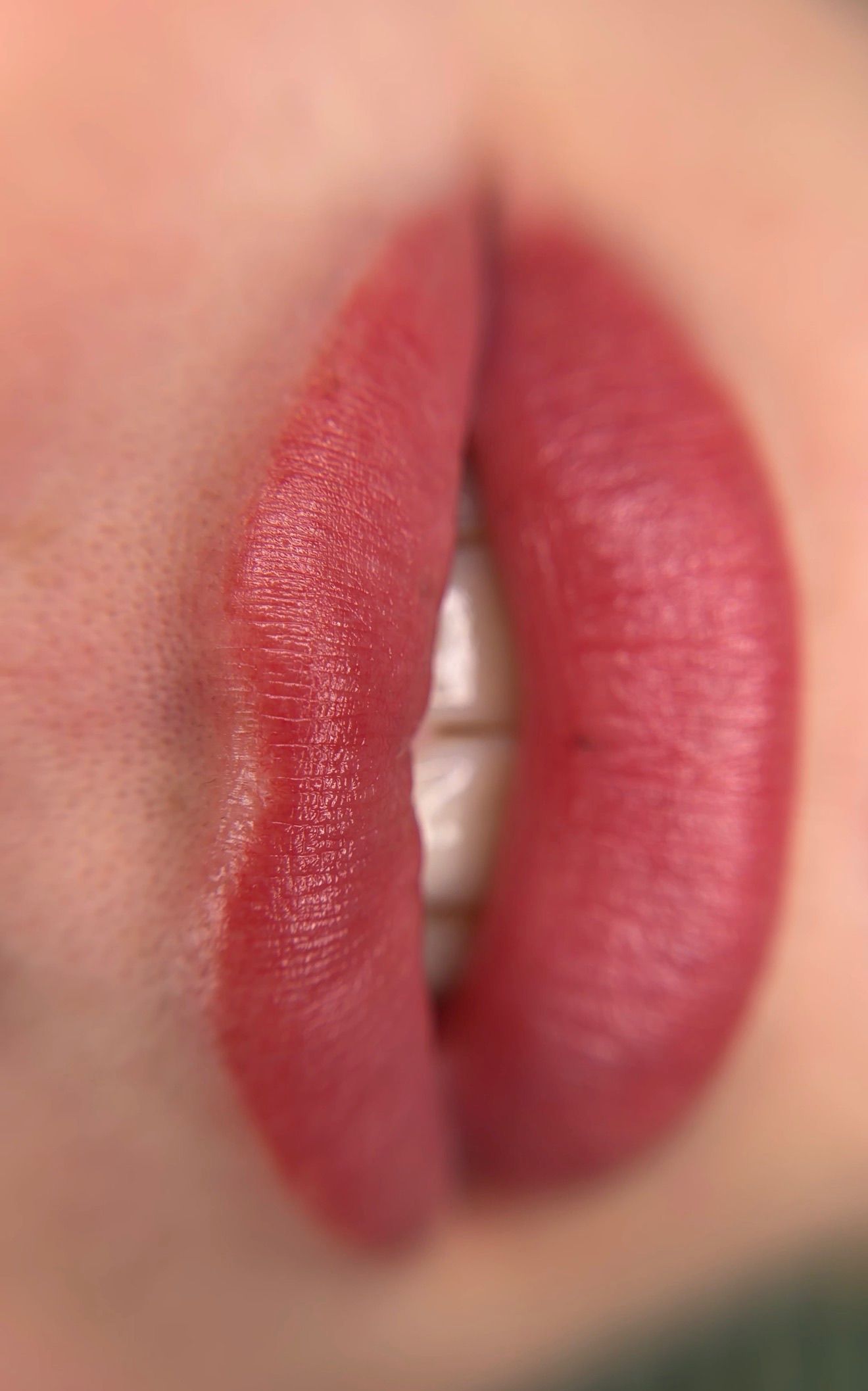 Tinted lips sheer lip blushing