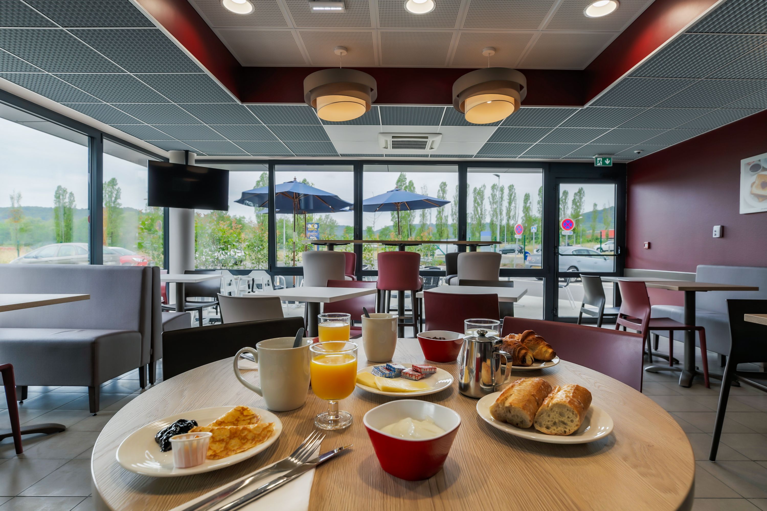 Salle petit-déjeuner ACE Hôtel Thonville