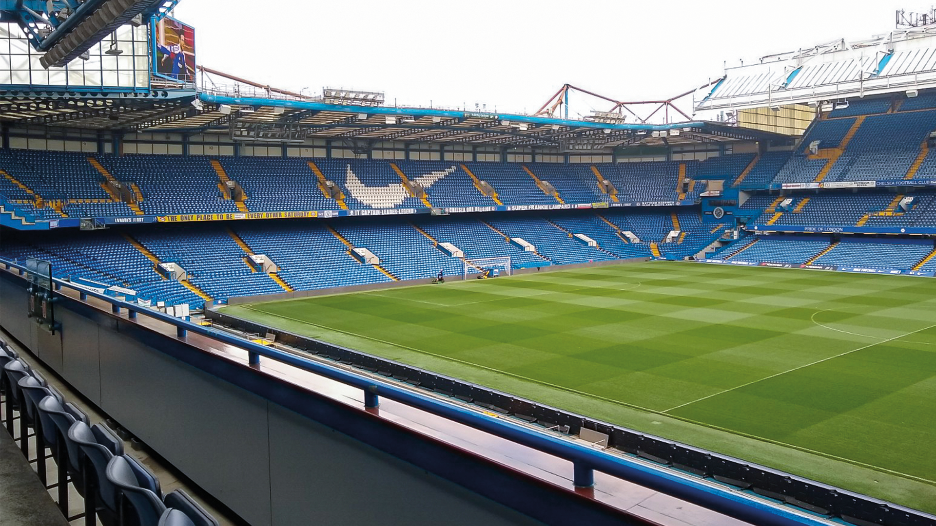Chelsea FC players at Stamford Bridge