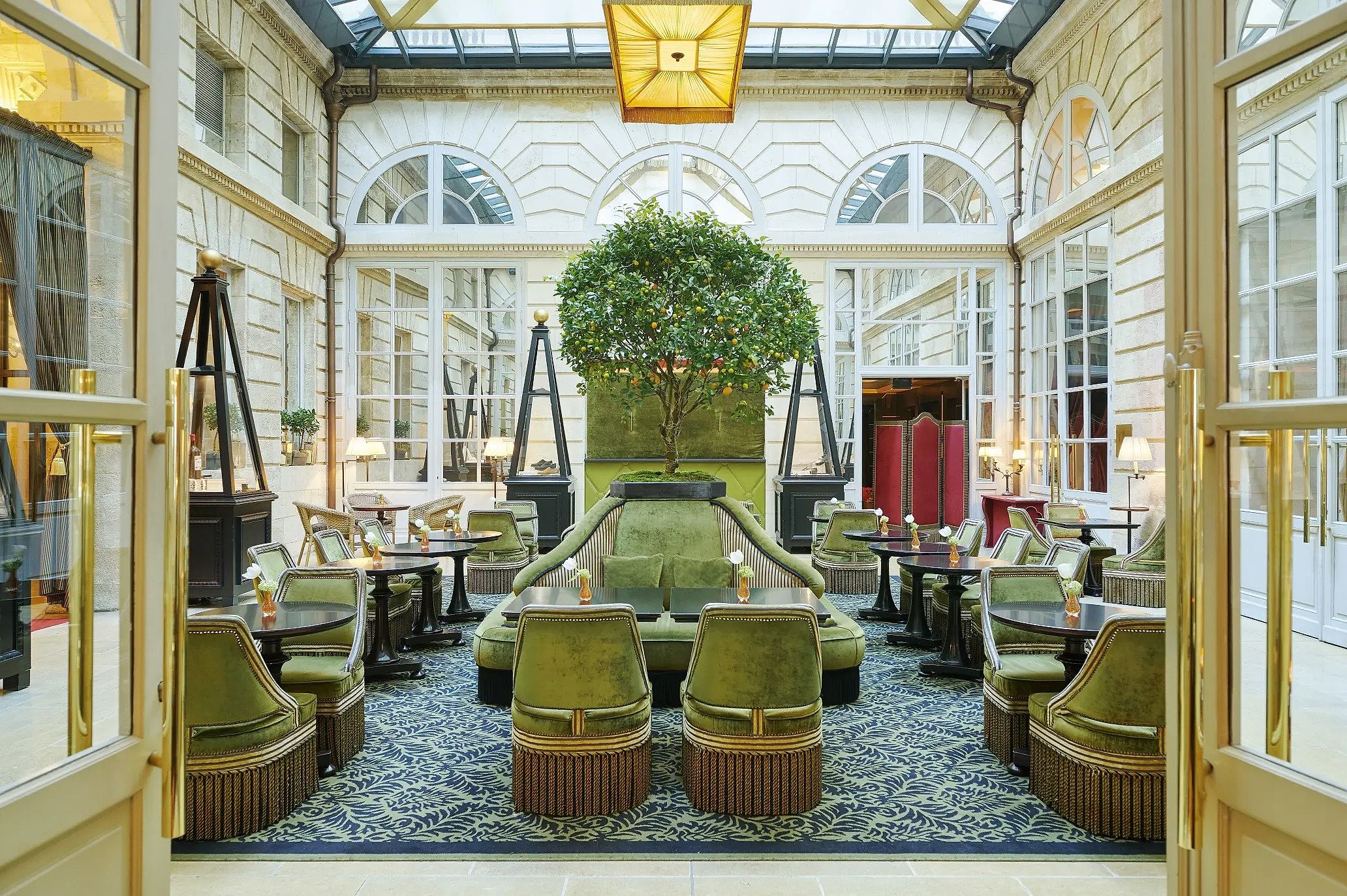 Exterior view of InterContinental Bordeaux Le Grand Hotel in Bordeaux