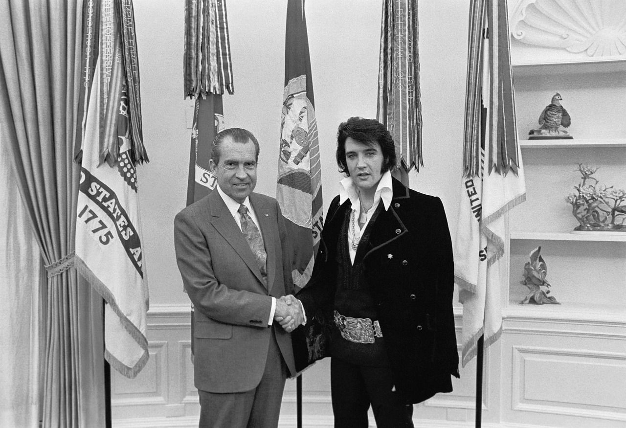 Elvis Presley meeting President Richard Nixon at the White House in 1970