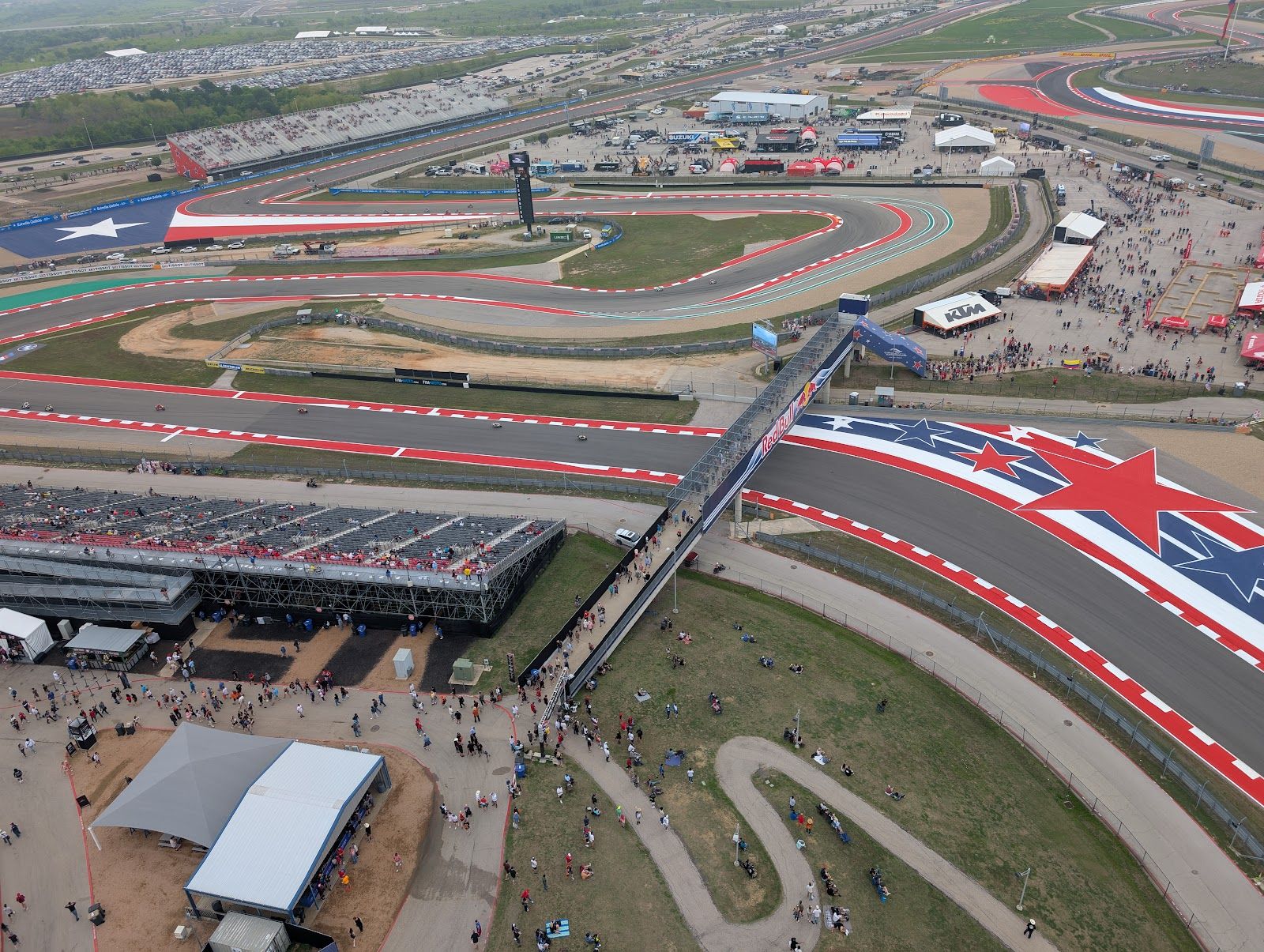 Grandstand views of Qualifying and Race Day