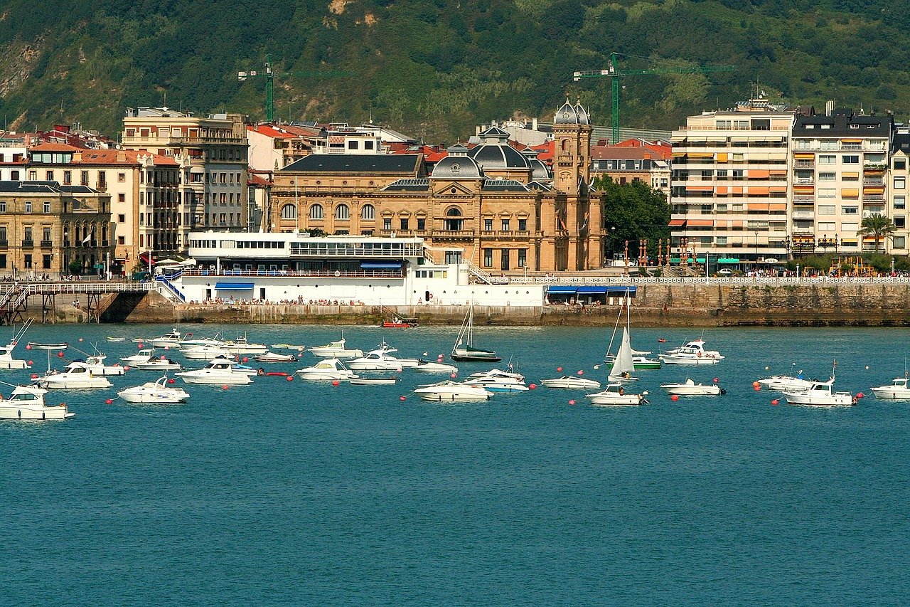 San Sebastián harbour with fishing boats, reflecting the city's deep maritime culinary roots