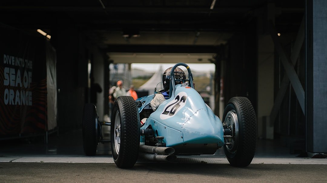 A classic racing car at Zandvoort, reminiscent of the 1950s era when the circuit first hosted the Formula 1 World Championship