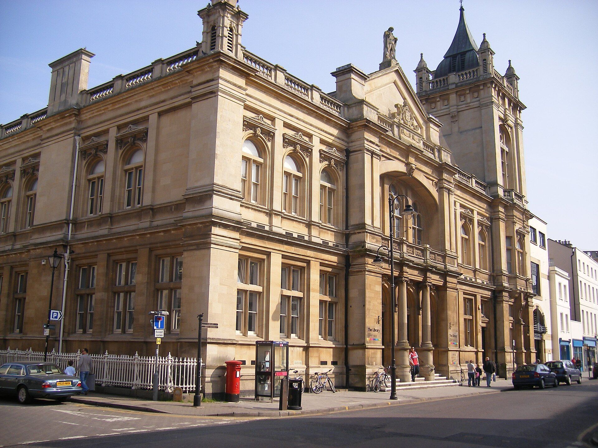 Cheltenham Spa town promenade in Festival week