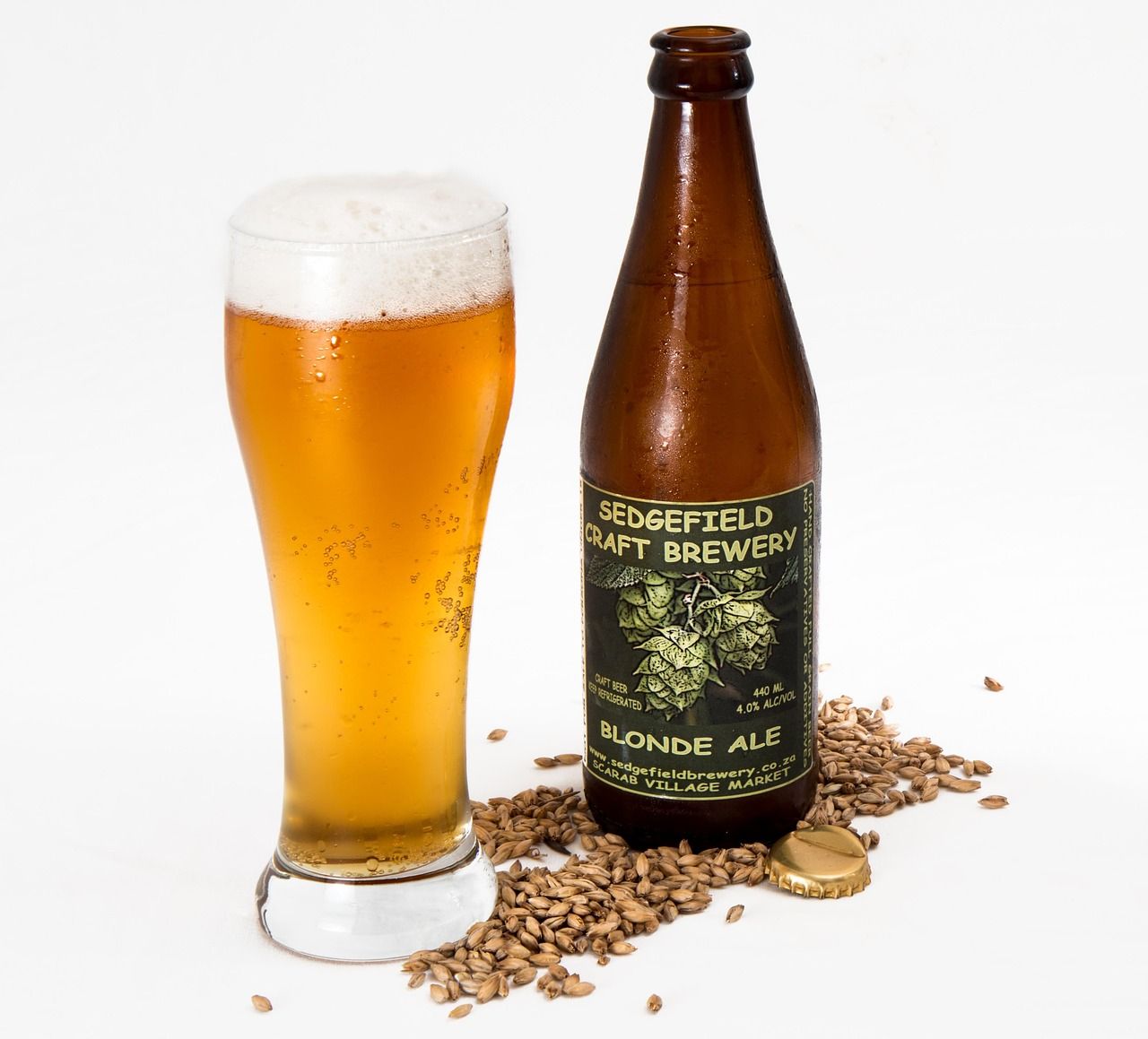 Craft beer glass showcasing artisan brewing