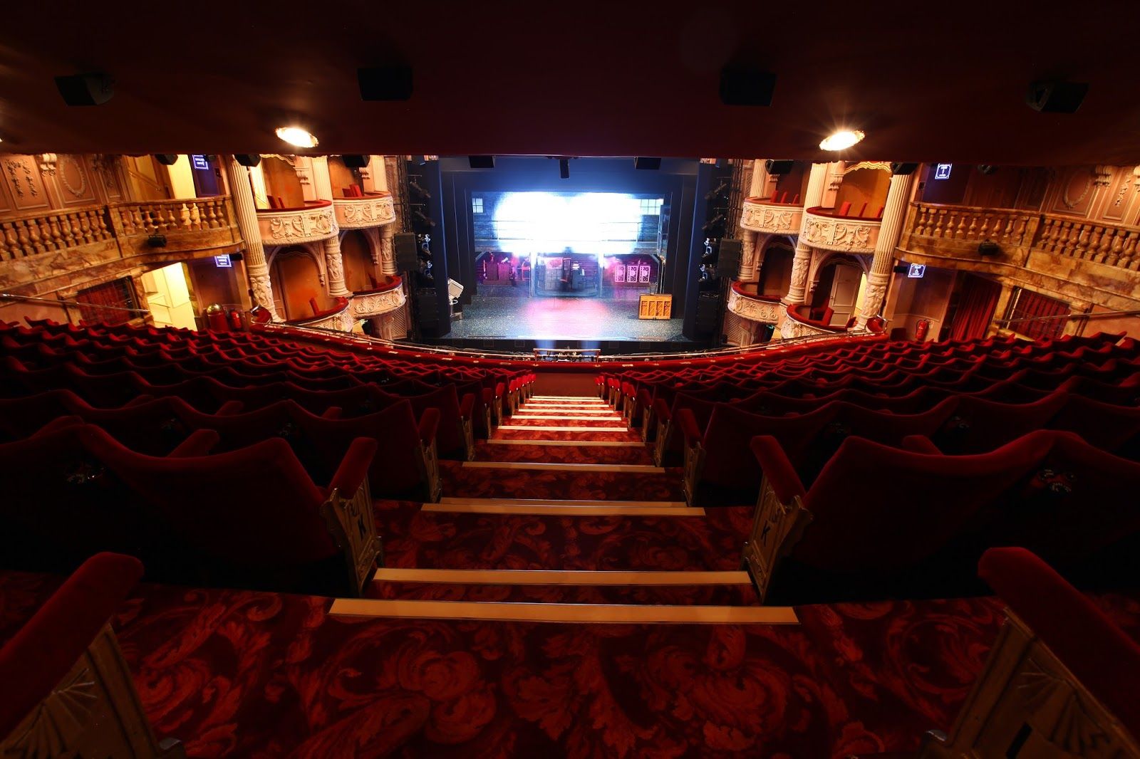 Shaftesbury Theatre