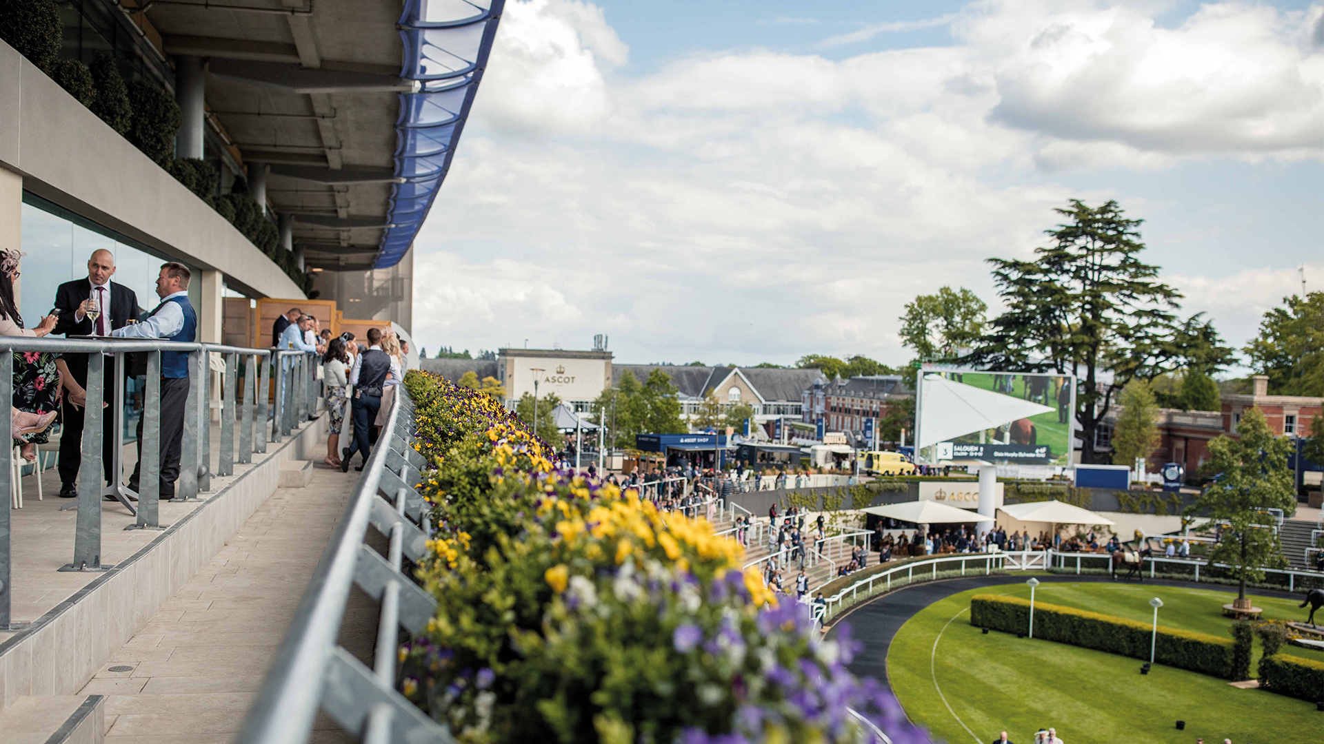 Parade Ring Restaurant