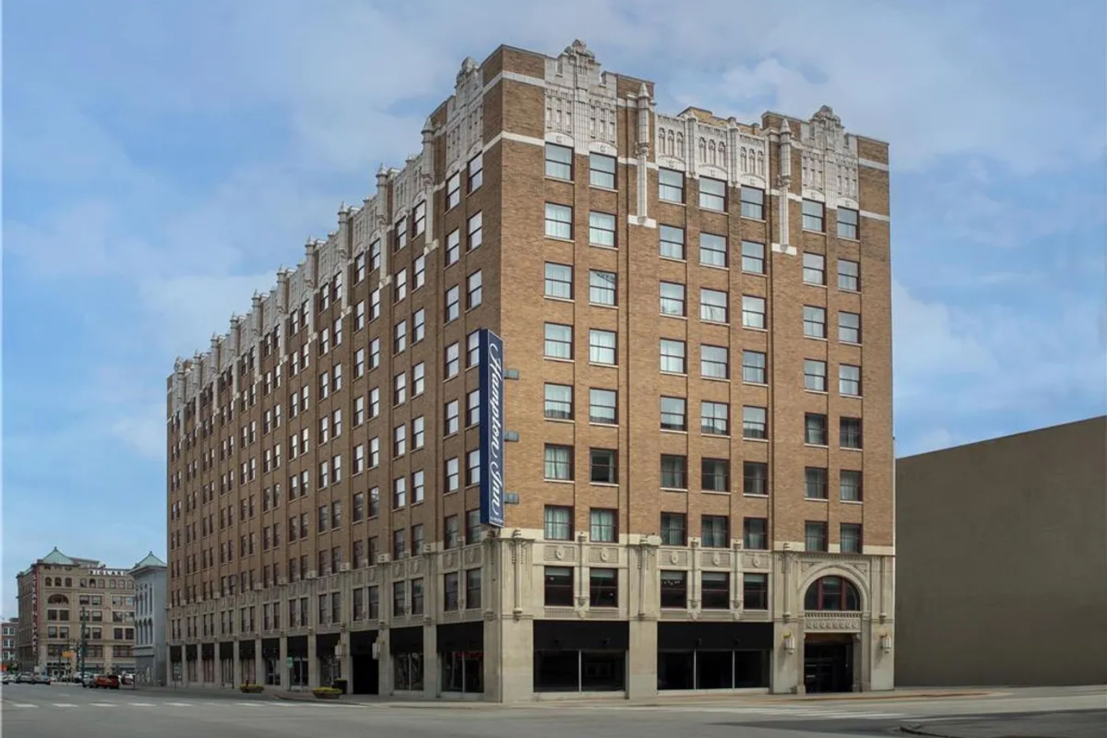 Hampton Inn Indianapolis Downtown