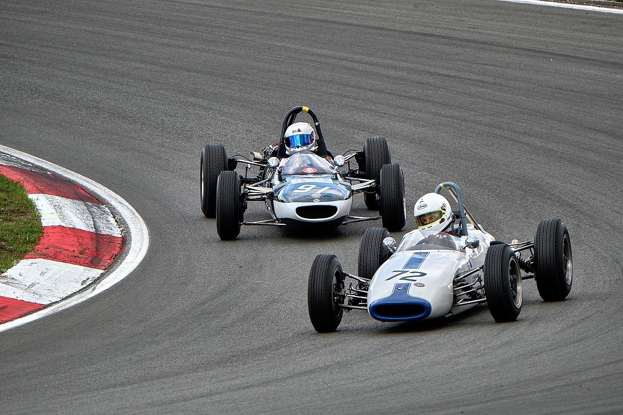 Historical Formula 1 car racing, representative of the early 1980s era at Imola