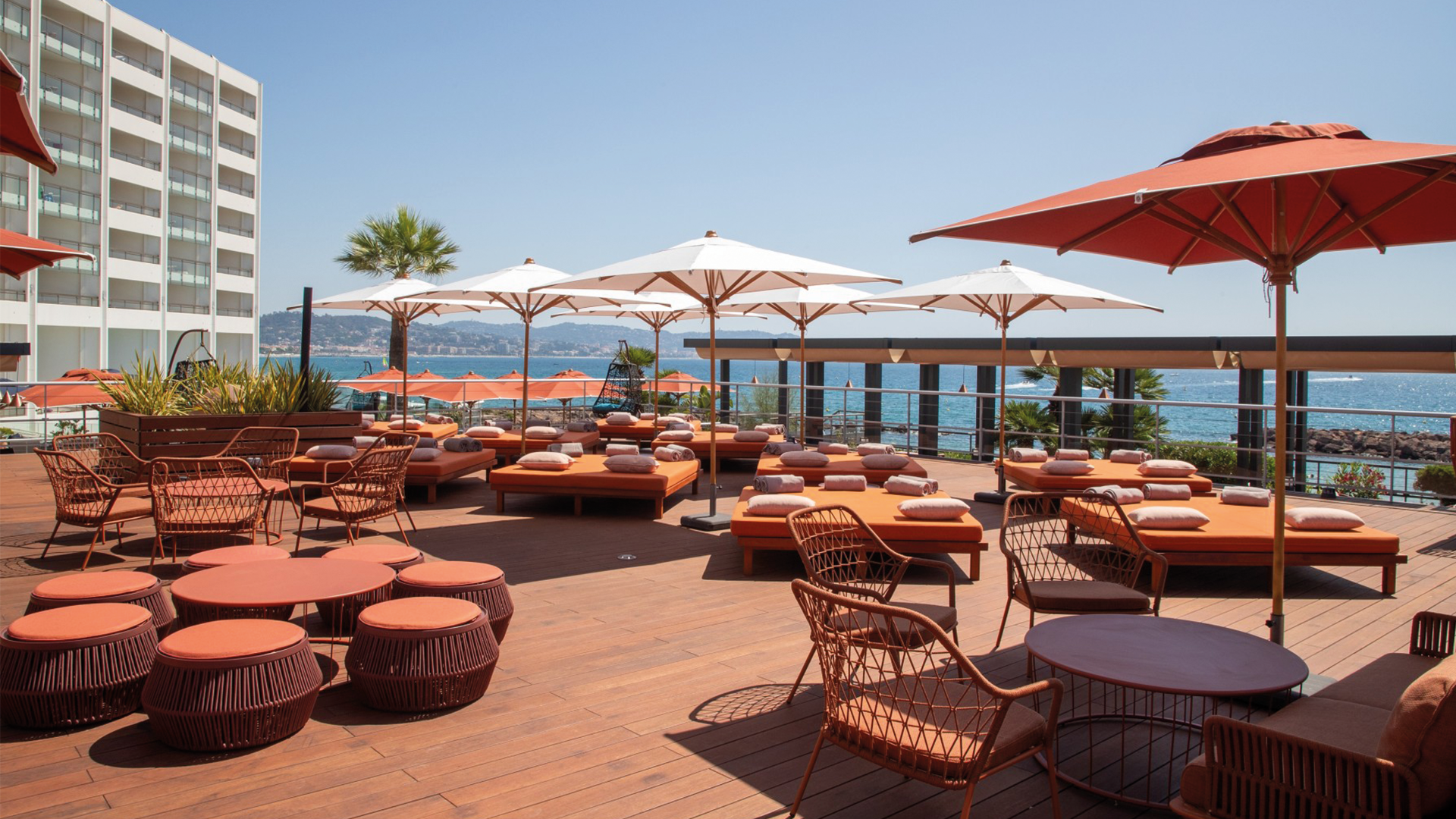 Exterior view of Pullman Cannes Mandelieu Royal Casino in Mandelieu-la-Napoule