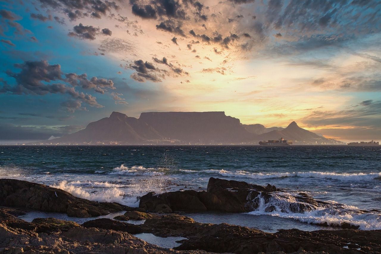 Cape Town and Table Mountain at sunset, the southern terminus of Rovos Rail's flagship route