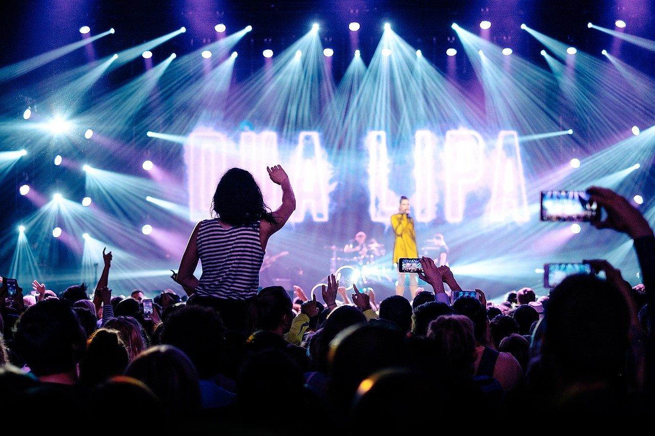 The history of Lionel Richie Concert live in concert