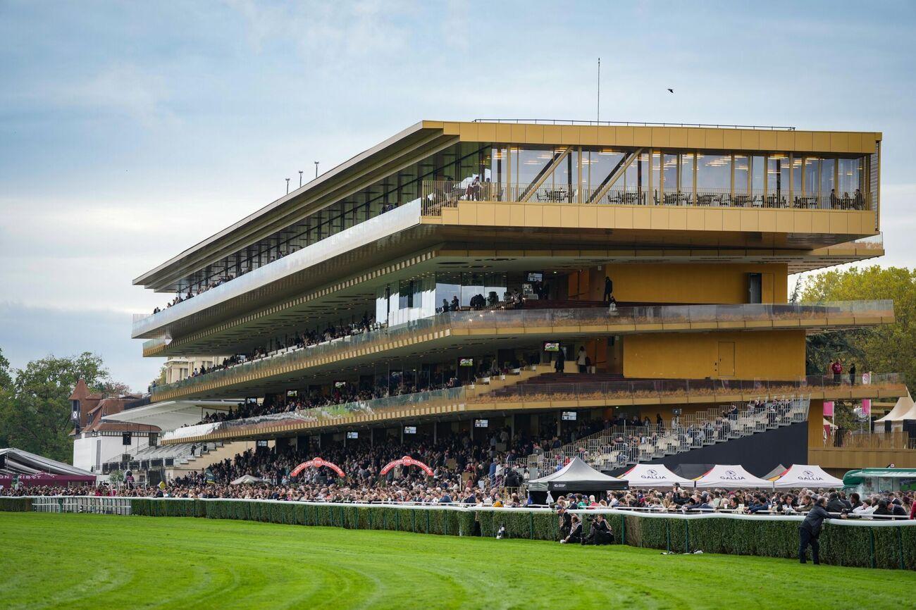 Prix de l'Arc de Triomphe grandstand