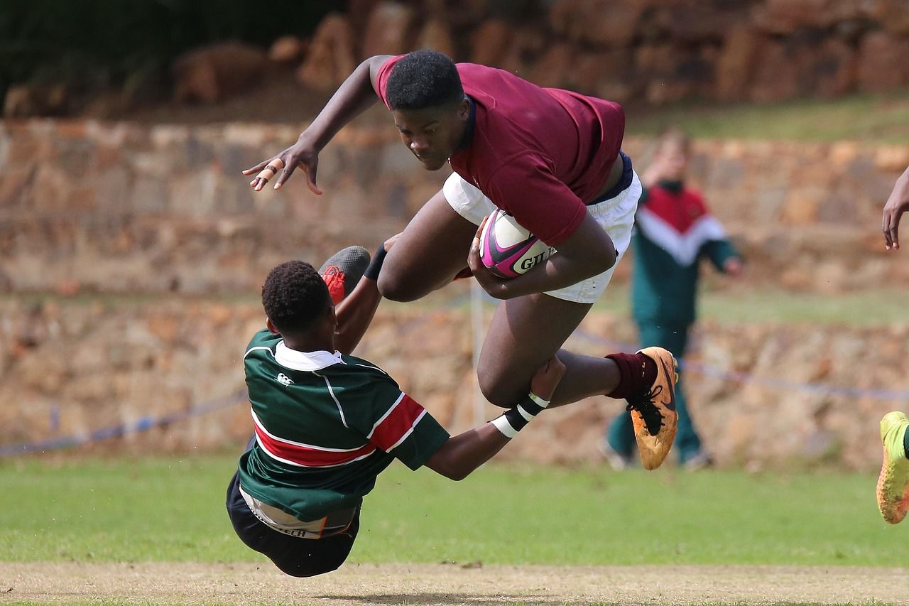Rugby players competing for the ball, representing the modern Scotland v France rivalry