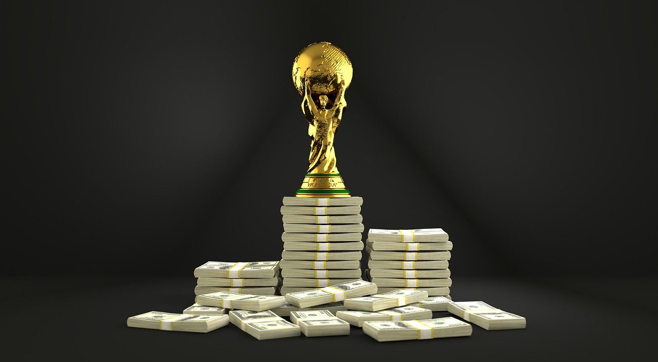 A gold championship trophy representing Ireland's historic 1948 Grand Slam
