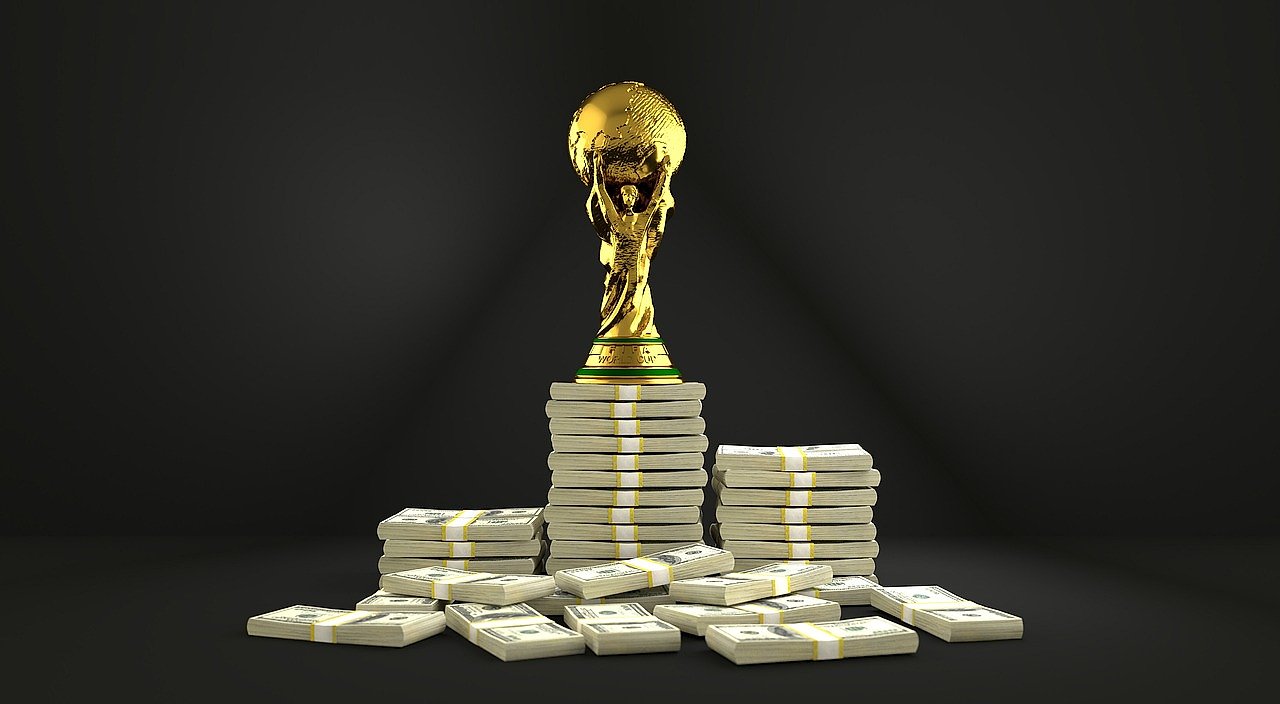 A gold championship trophy representing Ireland's historic 1948 Grand Slam