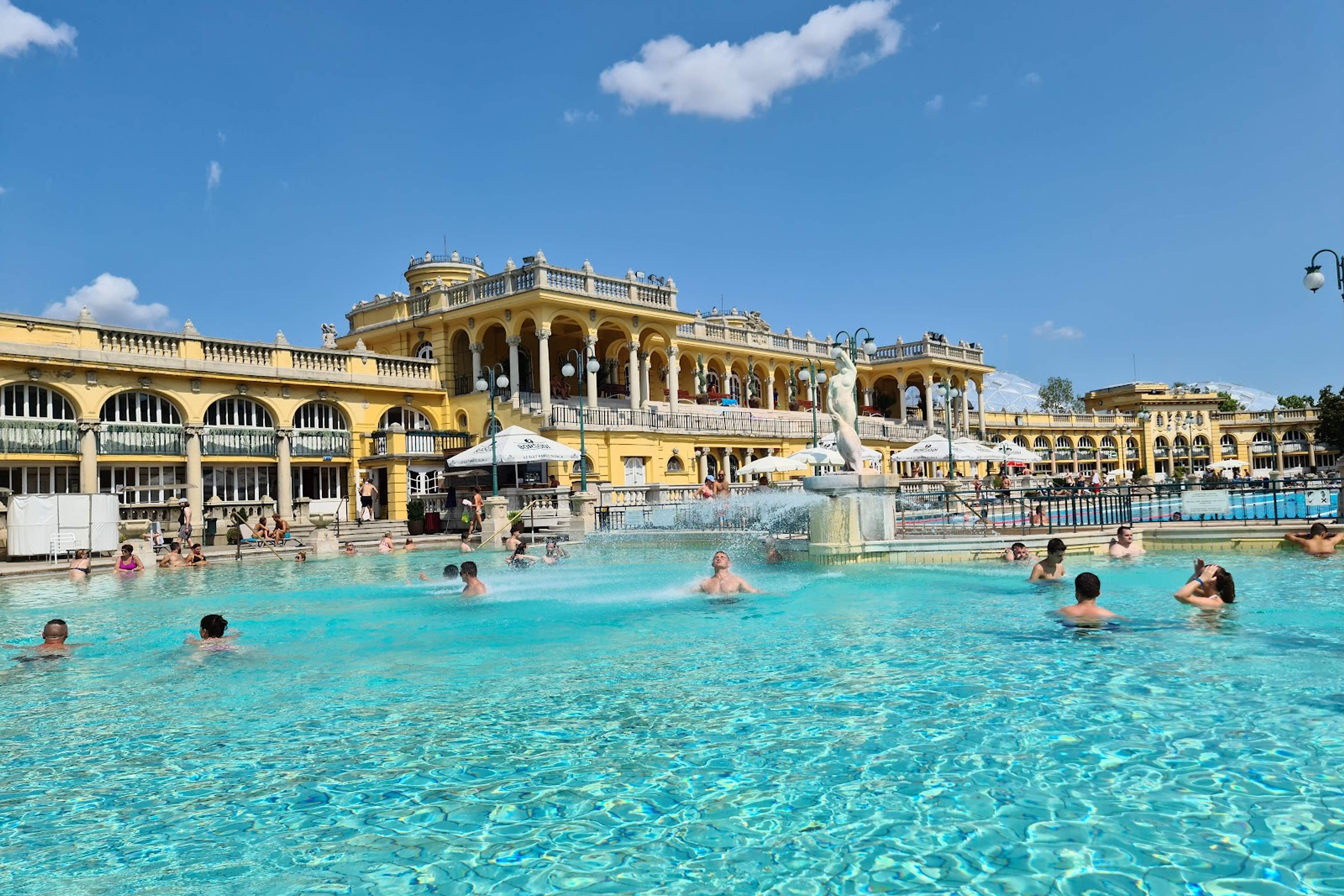 Budapest's thermal culture and summer racing season