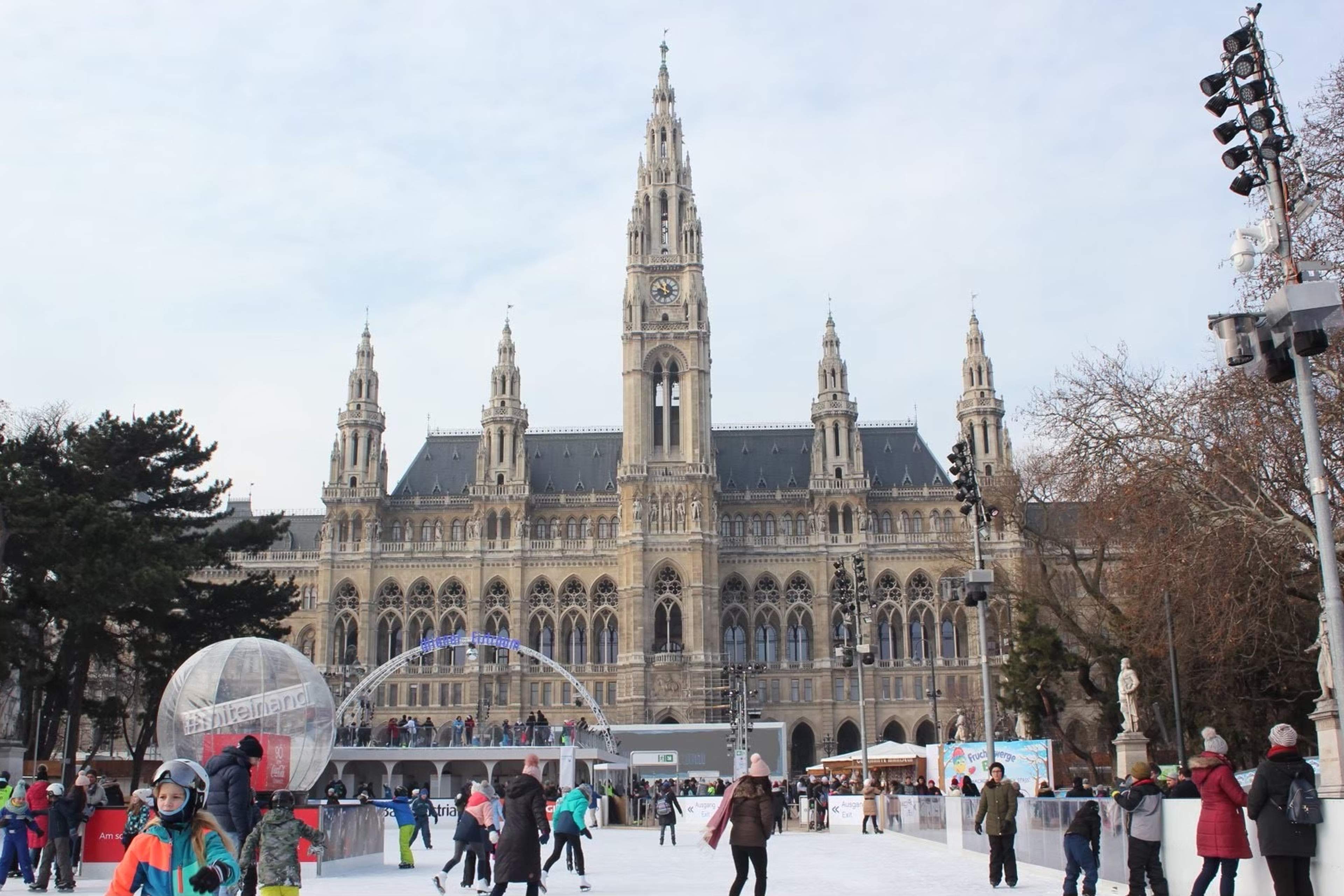 Vienna's Christmas markets and coffee-house tradition