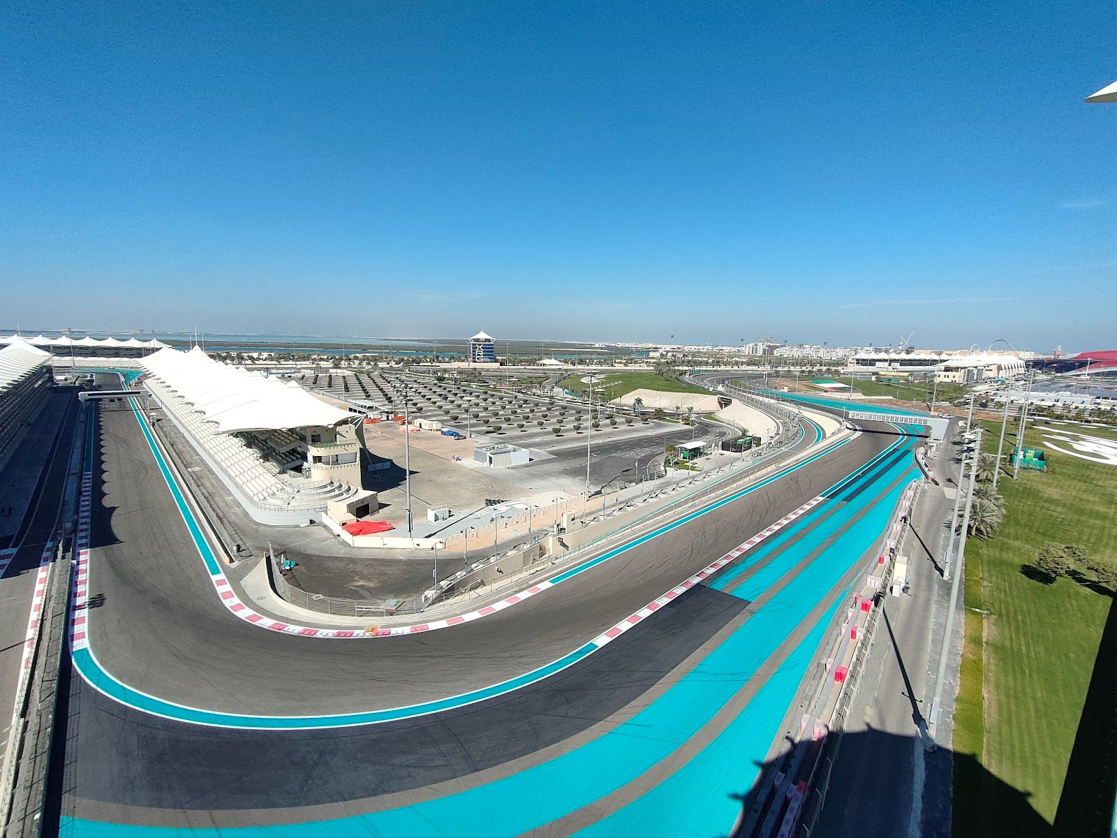 F1's first day-night race, since 2009