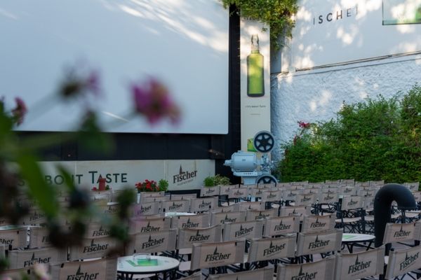 Cine Dexameni open-air cinema in Kolonaki, Athens — one of Greece's oldest outdoor cinemas, set in a garden below Lycabettus Hill