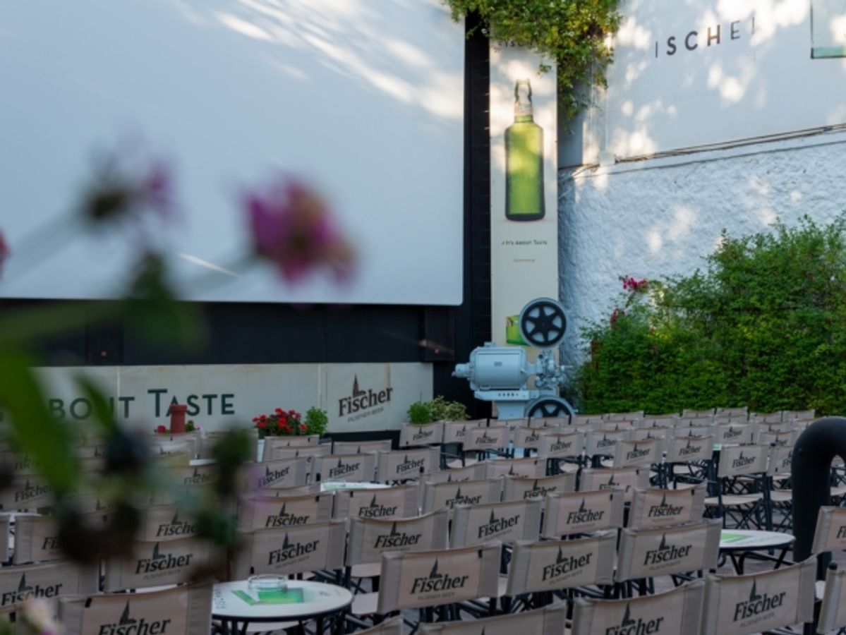 Cine Dexameni open-air cinema in Kolonaki, Athens — one of Greece's oldest outdoor cinemas, set in a garden below Lycabettus Hill