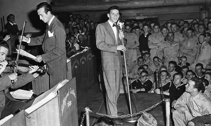 Au Revoir Bar Athens — the oldest bar in Athens, open since 1958