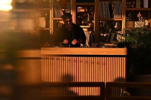 Avra Bar